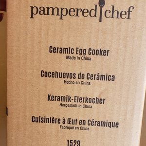 Pampered chef ceramic egg cooker.